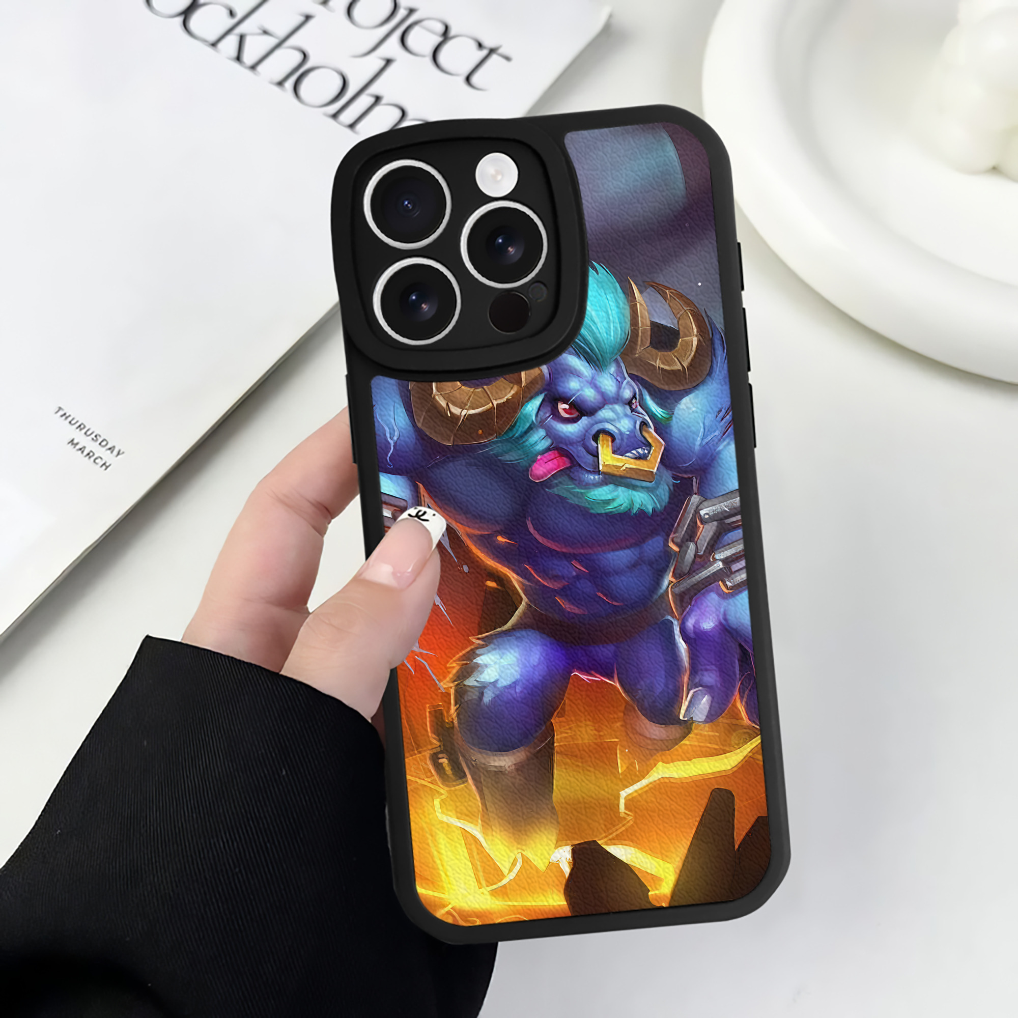 リーグ・オブ・レジェンド League of Legends LOL 【iPhone 16シリーズ対応】シリコンスマホケース（レザー調） 材質：シリコン